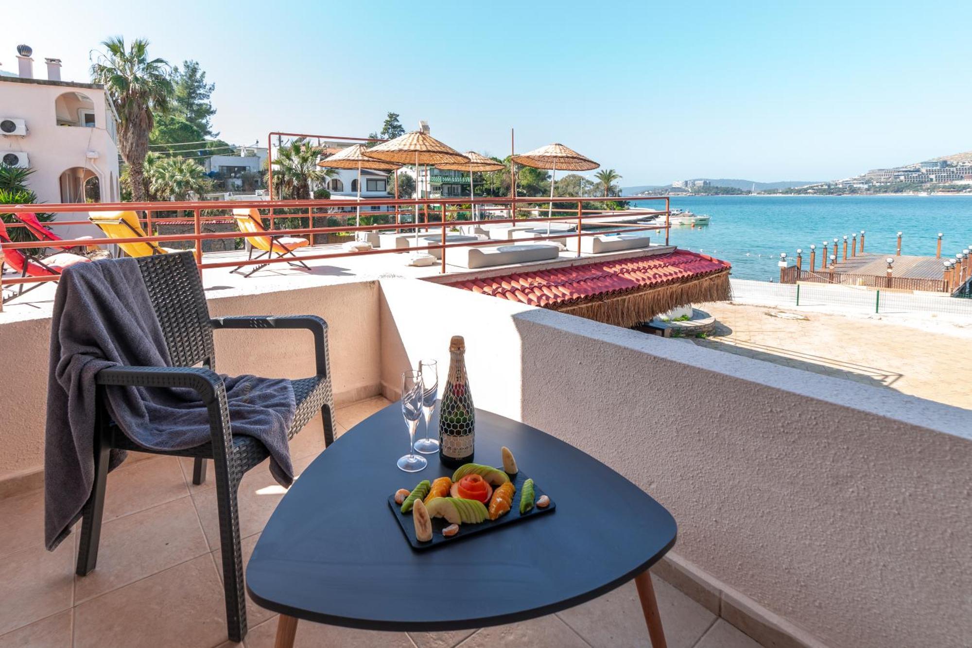 Club Aquarium Hotel & Spa Guvercinlik  Luaran gambar