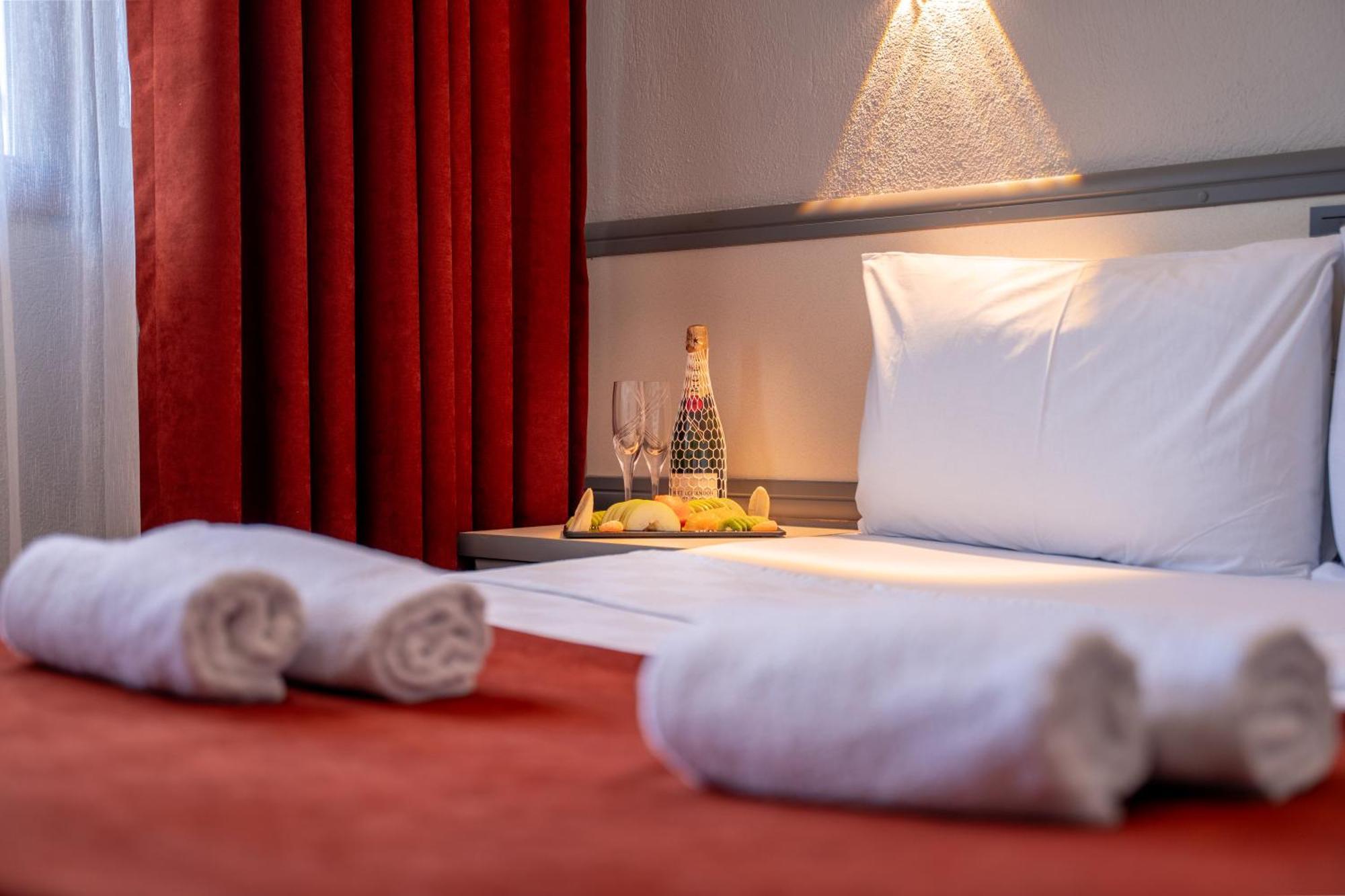 Club Aquarium Hotel & Spa Guvercinlik  Luaran gambar