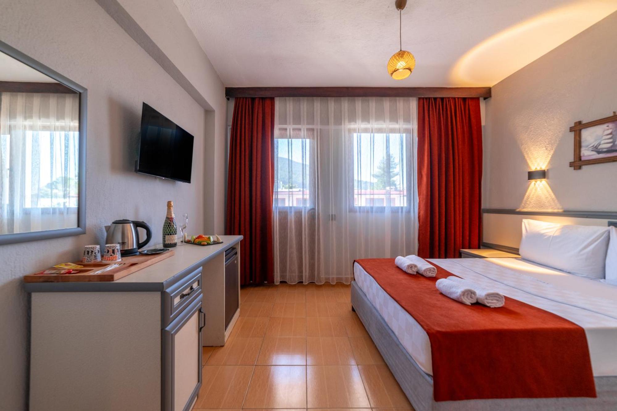 Club Aquarium Hotel & Spa Guvercinlik  Luaran gambar